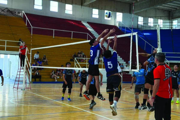 Vóleibol: El Torneo Municipal entró en su recta definitoria