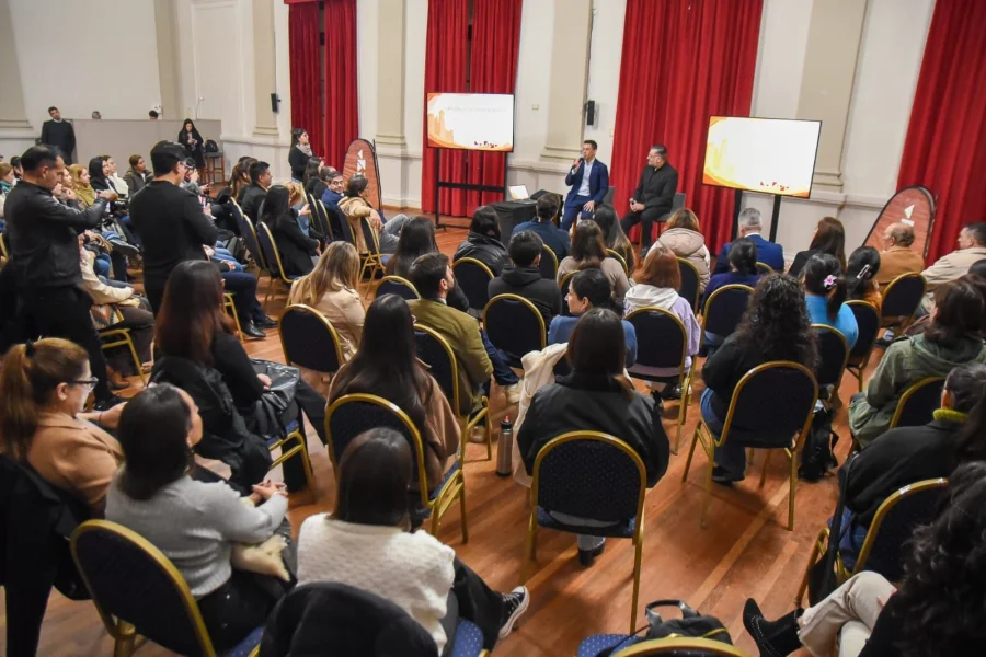Amplia convocatoria en este espacio de reflexión.