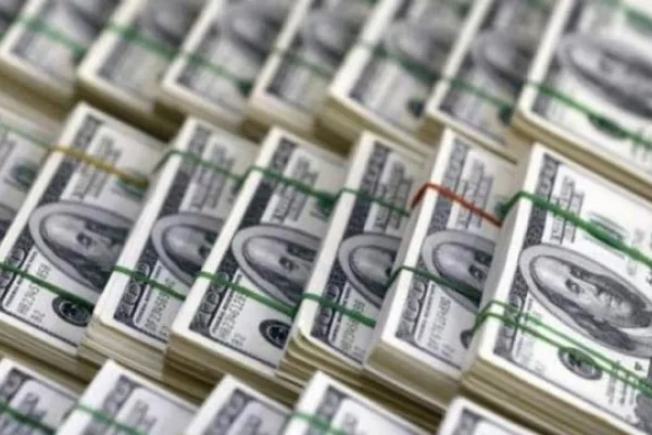 El dólar frenó las subas luego de cinco jornadas consecutivas