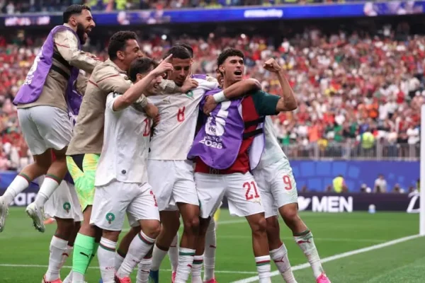 Marruecos goleó a Canadá y clasificó a los cuartos de final