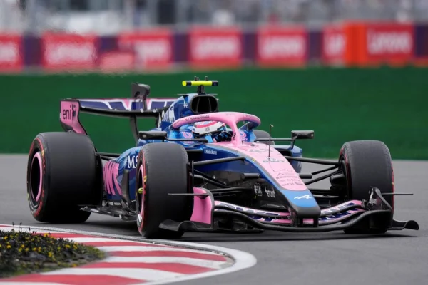 Franco Colapinto llegó a la pista y se prepara para largar en la posición 19 del Gran Premio de Gran Bretaña