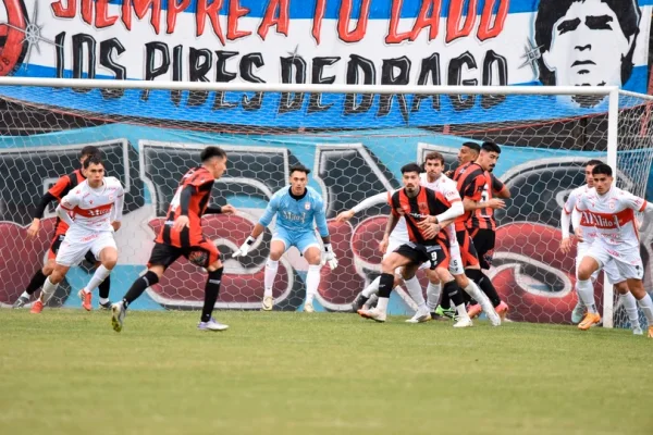  Morón perdió ante Defensores de Belgrano y corre peligró como puntero de la Zona A