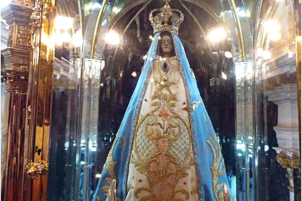 Una imagen de la Virgen del Valle resultó dañada durante su traslado a La Rioja
