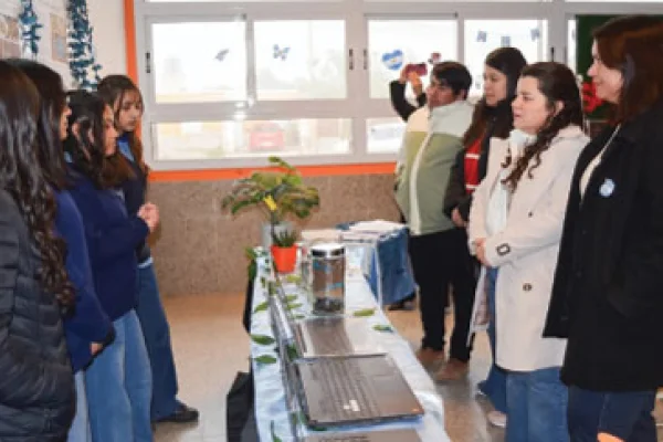 En la EPET 1 se realizó la feria de ciencias