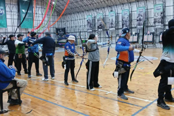 Gran desempeño de arqueros de la Escuela del Tiro Federal