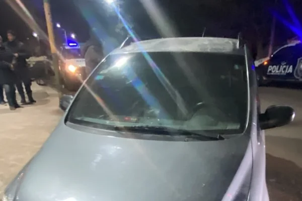 Conducía alcoholizado, se puso agresivo y terminó detenido junto a su acompañante