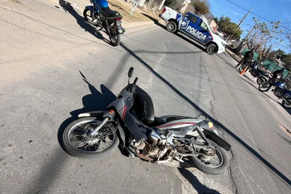 Un  hombre de 78 años sufrió fracturas tras ser colisionado por un menor