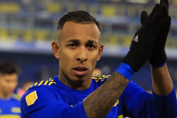 Boca sacude el mercado: cerró la incorporación de Sebastián Villa