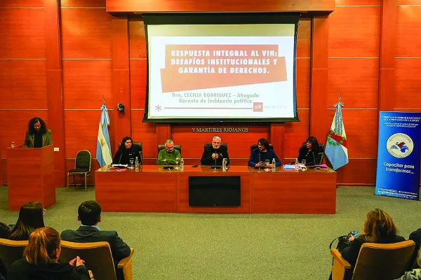 Escuela de gobernanza para las tres funciones del Estado