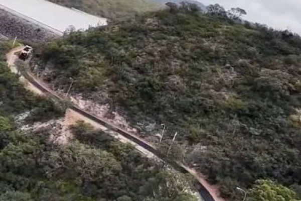 Catamarca: un ciclista cayó al vacío en Las Pirquitas y sufrió heridas
