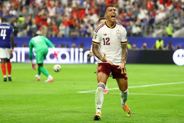 España le ganó 2-0 a Francia y es el primer finalista del Mundial: espera por Argentina o Inglaterra