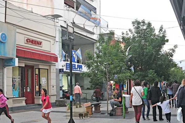 El sector comercial pidió una moratoria impositiva para aliviar la crisis