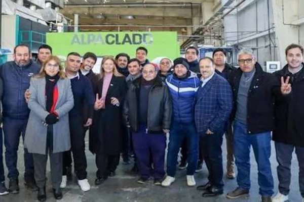 Lanzan programa de formación para incorporar trabajadores a la industria textil en La Rioja