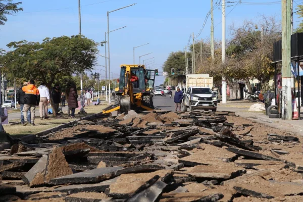 Avanzan las obras de mejoras en avenida primero de marzo y en el barrio Argentino