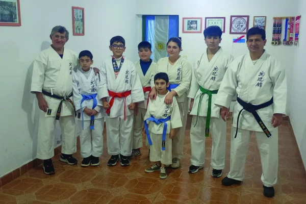 Director Nacional de la escuela Kyudokan dictó seminario y tomó examen de graduación