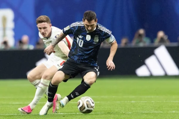 Argentina e Inglaterra no se sacan ventajas en la semifinal