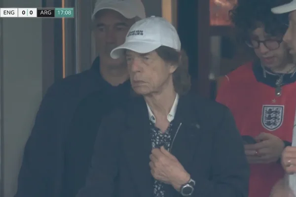 Mick Jagger apareció en Atlanta para alentar a Inglaterra y volvió su maldición