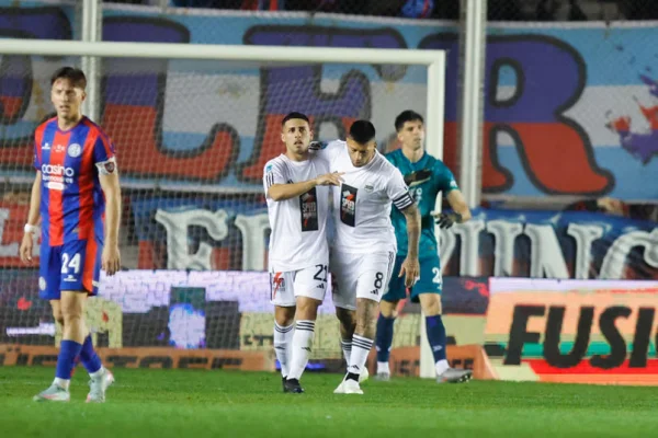 San Lorenzo cayó con Riestra en el regreso de “Pipo” Gorosito