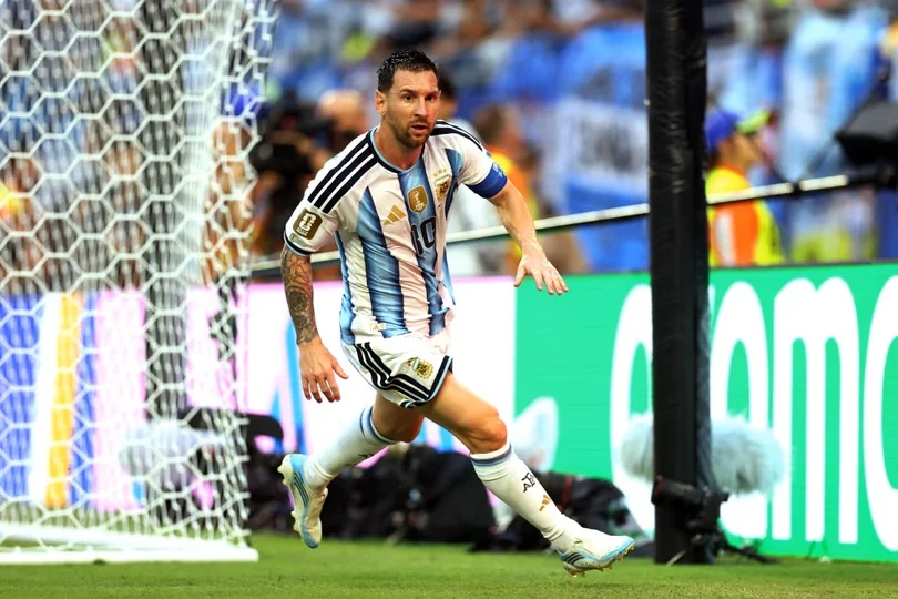 Se confirmaron las camisetas que usar&aacute;n Argentina y Espa&ntilde;a en la final del Mundial 2026