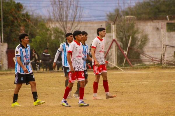 Joaquín sigue de racha ganadora en el Torneo y lo sufrió Unión