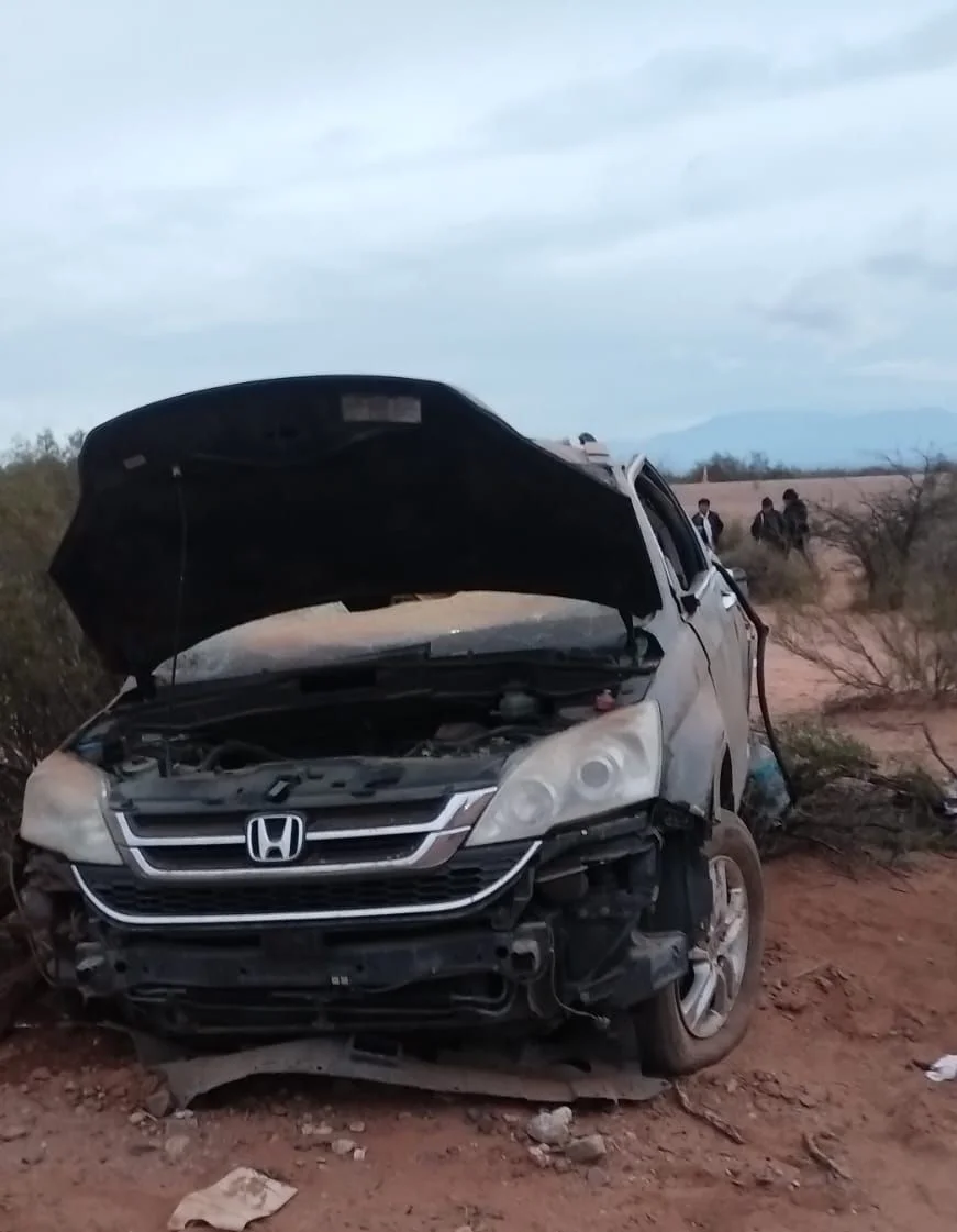 Espectacular vuelco dejó a una familia herida en Ruta 76