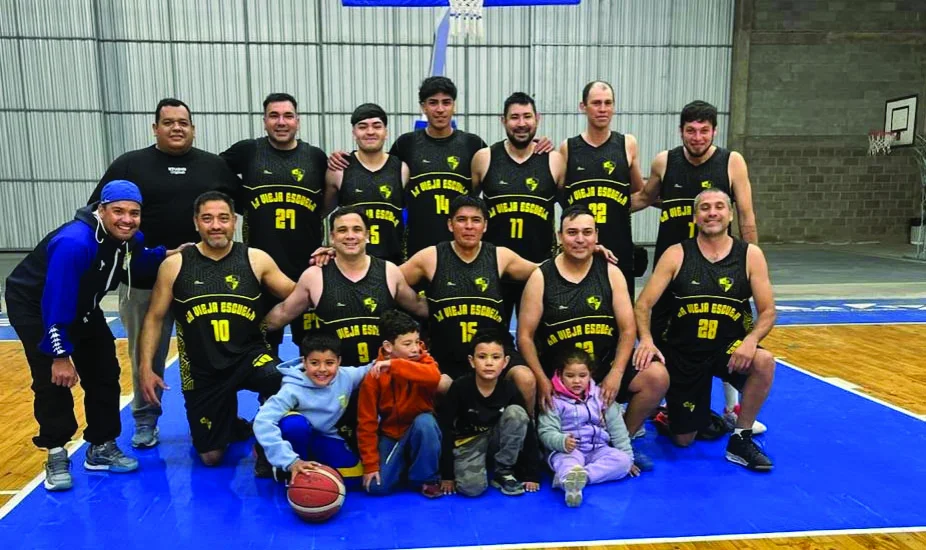 Básquetbol de Chilecito: Nuevo triunfo de Atlético y debut victorioso de La Vieja Escuela