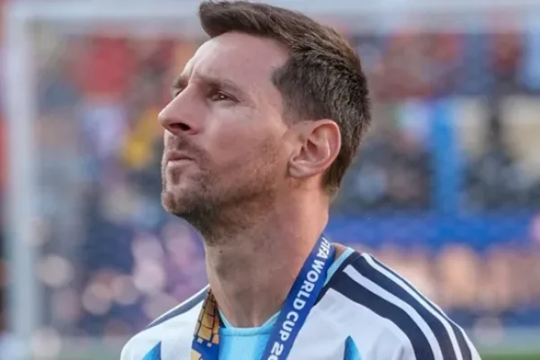 Messi vuelve este martes a Rosario para descansar después del Mundial