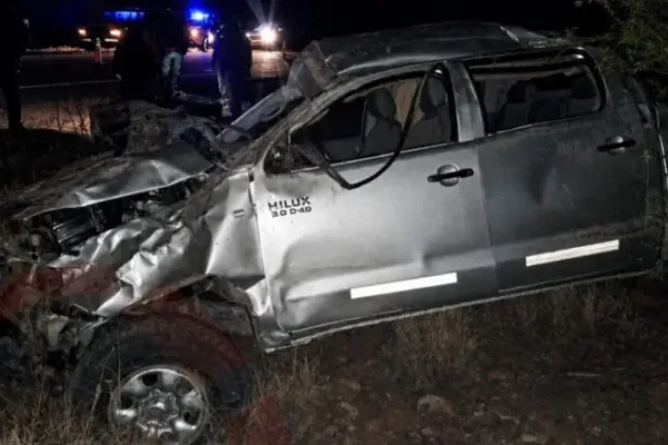 Un hombre resultó gravemente herido tras un vuelco en la Ruta 74 y fue trasladado a la Capital
