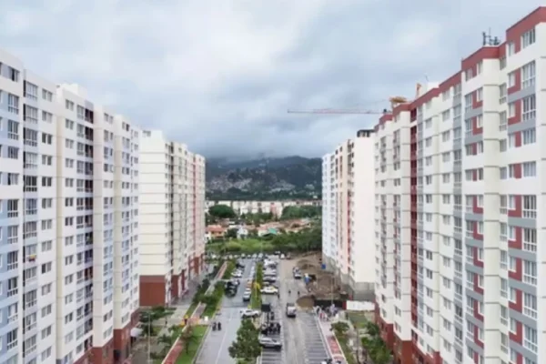 Evalúan terrenos en Venezuela para construir más de 25.000 viviendas antisísmicas