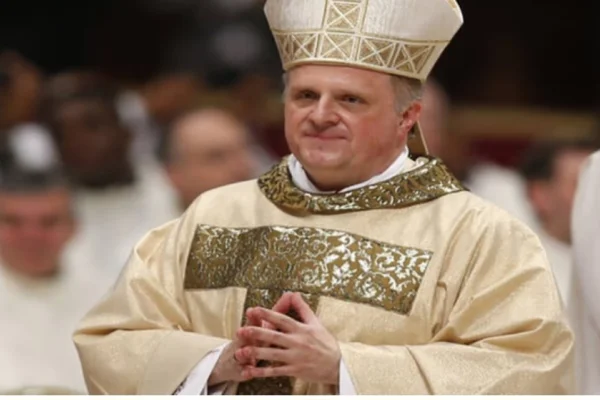 El secretario de Culto recibió al nuncio apostólico en medio de las expectativas por la visita del papa León XIV