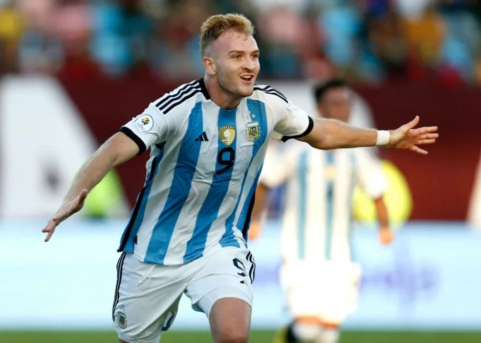 Un delantero que quiso River y ahora tambi&eacute;n Boca tiene chances de volver al f&uacute;tbol argentino