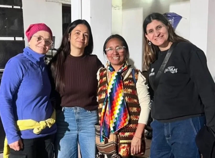 Espacio. Re&uacute;ne a ceramistas, artesanos, gestores culturales y comunidades de distintos puntos del pa&iacute;s y Latinoam&eacute;rica para compartir saberes, experiencias y t&eacute;cnicas..