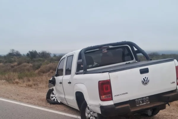 Una camioneta despistó tras reventar dos neumáticos en Catuna