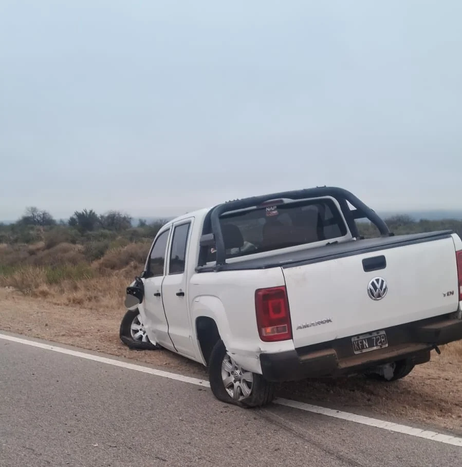 Una camioneta despistó tras reventar dos neumáticos en Catuna