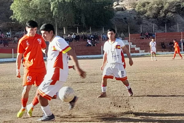 El “Santo” se impuso por la   mínima ante Independiente