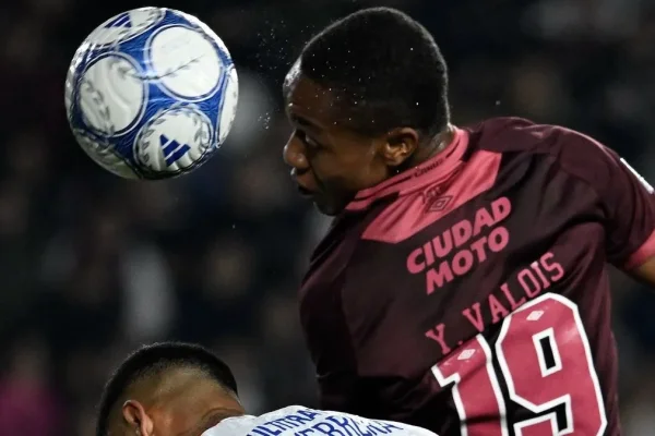 Lanús fue más que San Lorenzo y ganó en La Fortaleza