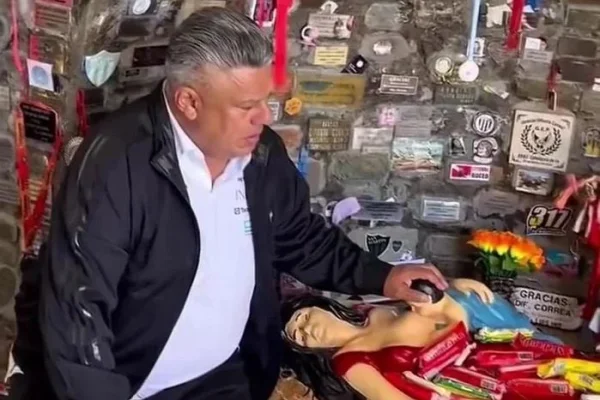 Chiqui Tapia regresó a San Juan y cumplió con su promesa en la Difunta Correa