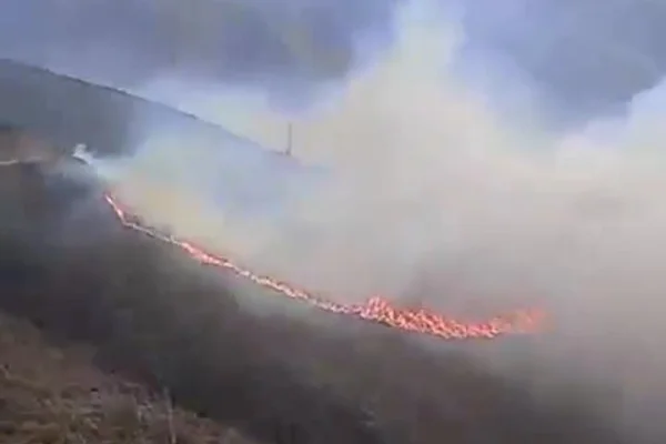 El Sistema Provincial de Emergencias despliega un amplio operativo para combatir el incendio en Guanchín
