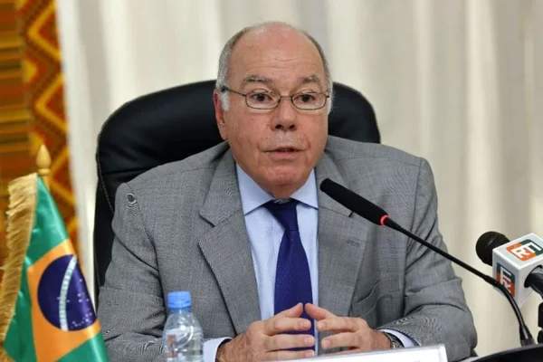 El canciller de Brasil se reunió con el embajador argentino tras la acusación de Milei a Lula